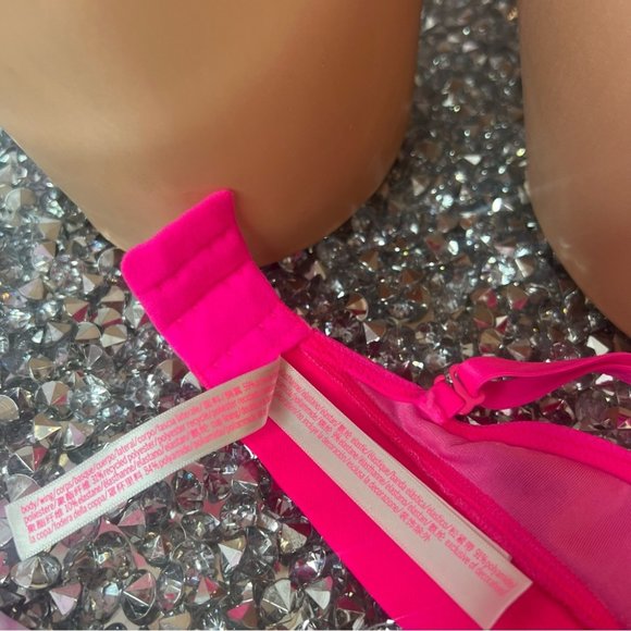 Victoria’s Secret love pink Bralette the velve soft shiny shimmer fabric neon - Picture 9 of 9